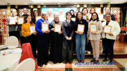 “画”说丝路：青年小画家史钟简探索“艺术+外交+文化传播”新路径 用特殊礼物打动大使夫人