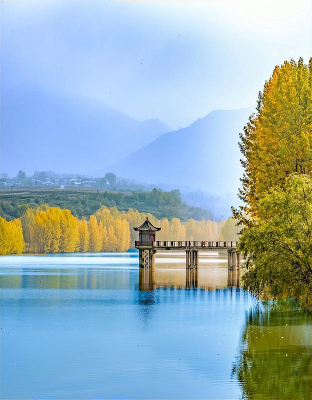 长安区东沟水库秋日如画