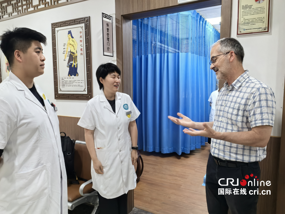 【外籍专家西安行⑭】外籍专家调研雁塔区：“创新链”与“服务链”交叉融合的科技型城区样板_fororder_图片24_副本