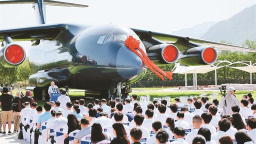 大国重器“胖妞”来了！运-20物理样机正式落户西北工业大学