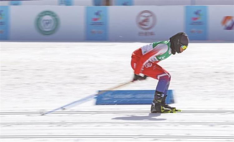 多方助力育新芽 冰雪赛场逐梦行_fororder_微信图片_20260212084350_1210_356