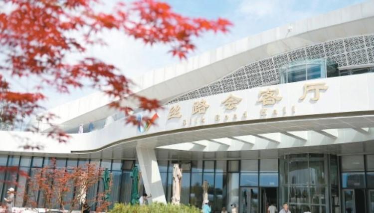 从长安出发“开放列车”驶向世界_fororder_微信图片_20260515092819_1899_356