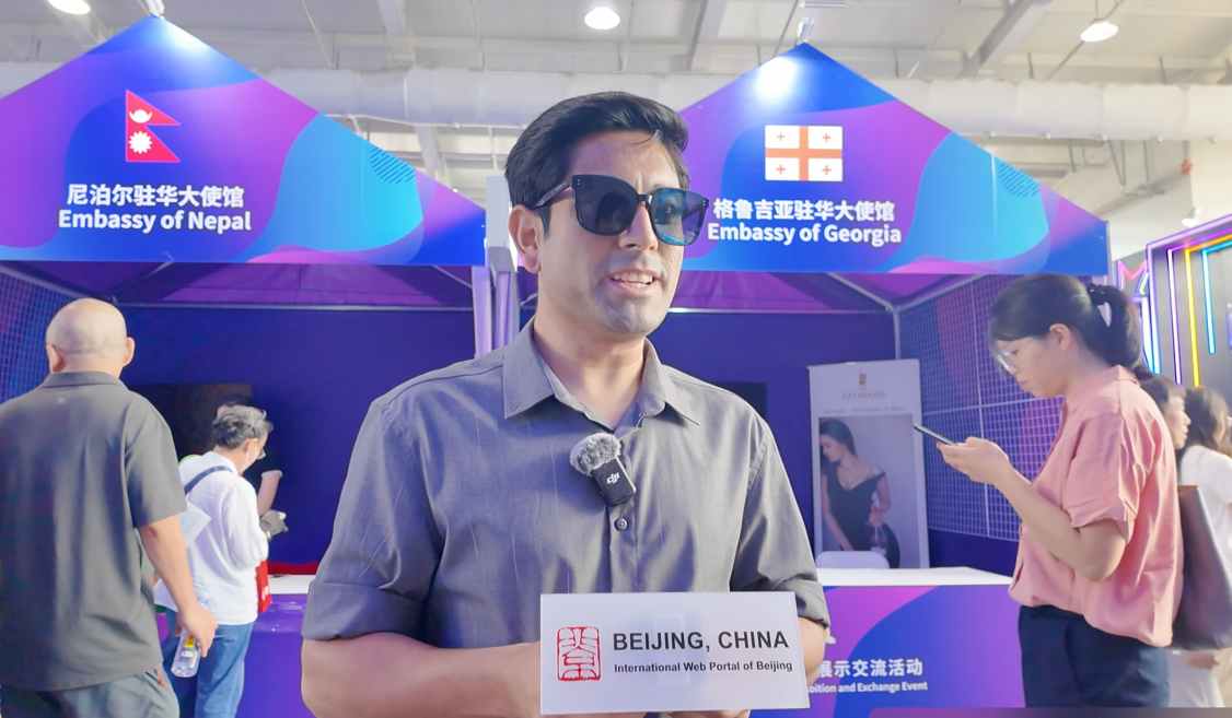 北京国际版门户网站亮相服贸会 9语种多元服务圈粉全球_fororder_图片3