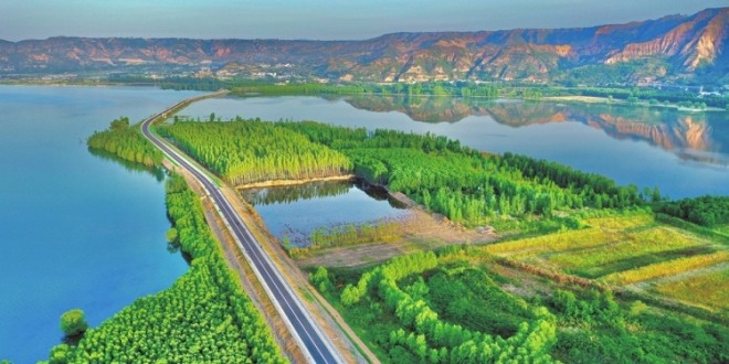 黄河一号旅游公路：山环水绕 路畅景美_fororder_3