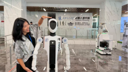【数联丝路 陕耀全球】“智慧火花”点亮“黑灯工厂” 西安织就数字丝路新图景