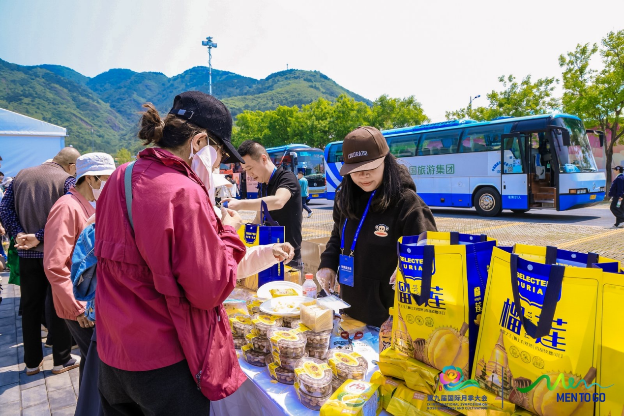 游客必打卡！“品味东西・花漾好物” 市集解锁花样逛玩新体验（组图）_fororder_图片8