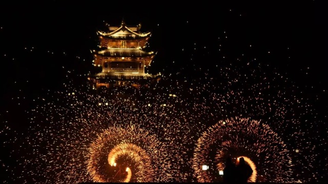 黄山：奇峰揽胜景 古镇品徽韵（组图）