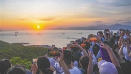 海南三亚：到鹿城赴一场山海落日