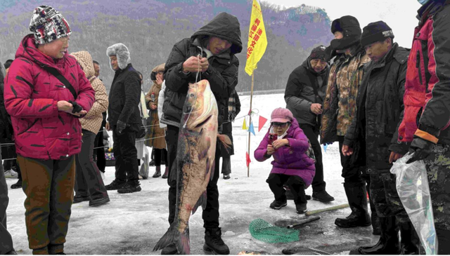 第三届鸭绿江·龙山湖渔猎文化活动开幕