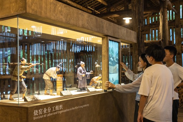 [Typical Case] Jiangxi, China · Digital Display and Interpretation Project of Jingdezhen's Handicraft Porcelain Industry Relics_fororder_2-多元化的数字化展示技术应用——MR混合现实VisionPro、多媒体交互展示等2