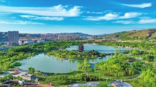 山西吕梁：夏日如意湖 宜居风光好