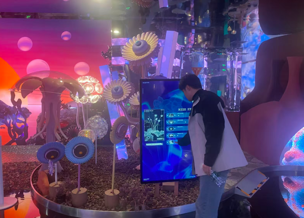 Quand le design rencontre le code : une exploration créative autour de la ville du futur à Beijing_fororder_图片16