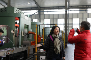 【2025打卡中国】商丘民权有多“冷”？外国网红在这里找到了一条百亿“热”链！