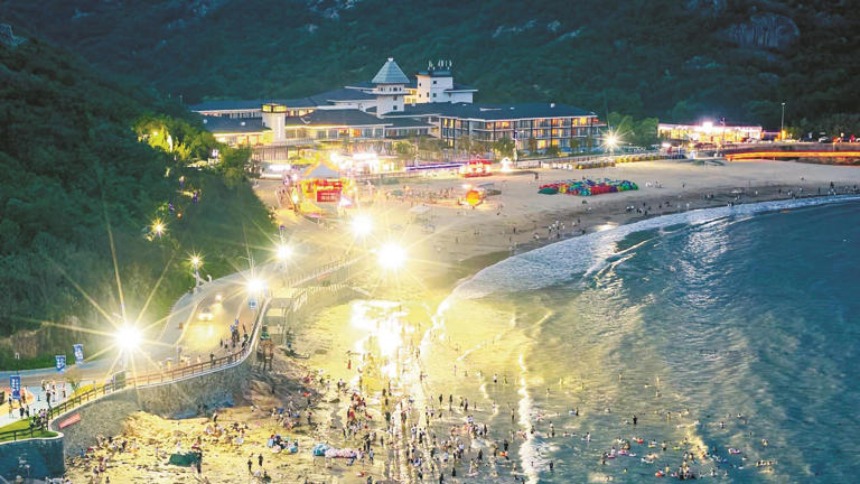 宁波：今年暑期 “夜游”“上山下海游”释放新活力