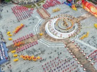 第十五届乌江苗族踩花山节在重庆开幕