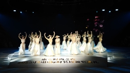 惠安女服饰亮相中国国际时装周