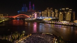 重庆“五一”无人机灯光秀引爆全网_fororder_4