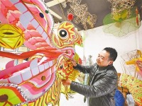 重庆铜梁龙灯订单暴增 非遗工匠赶制忙