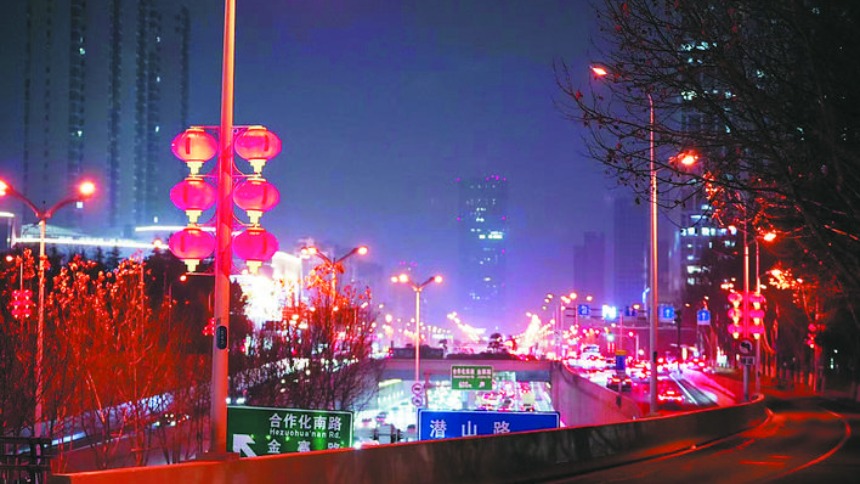 安徽合肥：满城尽披“中国红”