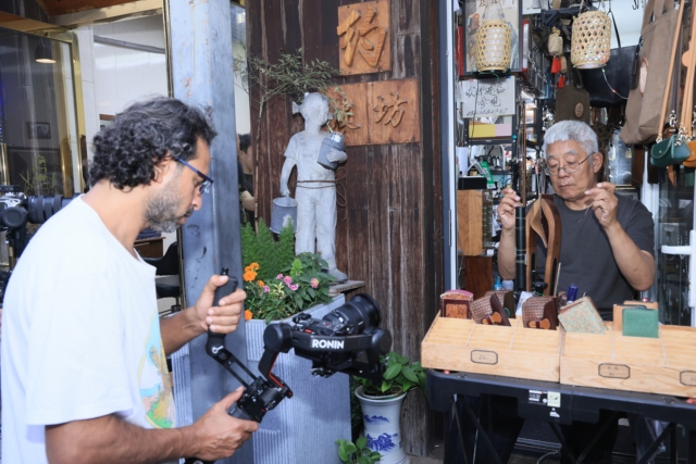 【魅力北京】体验中国古代皇室文化 阿联酋摄制组穿越京师尽享“古人之乐” 【魅力北京】体验中国古代皇室文化 阿联酋摄制组穿越京师尽享“古人之乐”