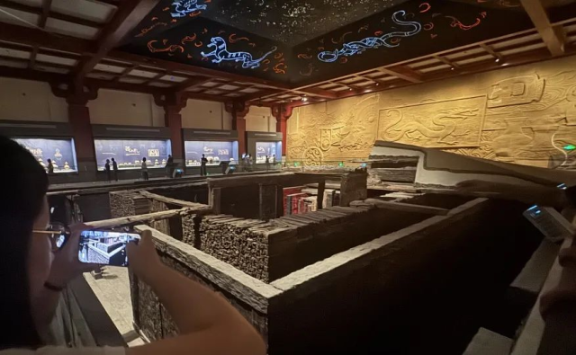 视频里的“北京范儿”——大葆台遗址博物馆来了网络大V联盟_fororder_图片3