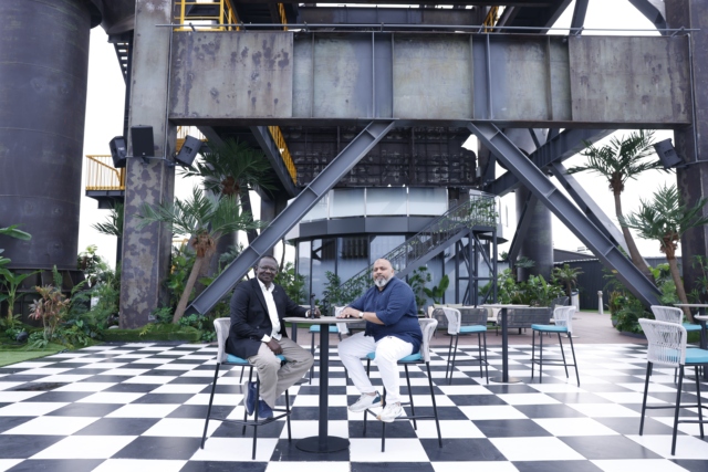 【魅力北京】阿联酋、沙特摄制组打卡城市复兴新地标 看百年工业遗产如何惊艳焕新 【魅力北京】阿联酋、沙特摄制组打卡城市复兴新地标 看百年工业遗产如何惊艳焕新