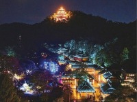 武汉：磨山天台经济点亮东湖夜