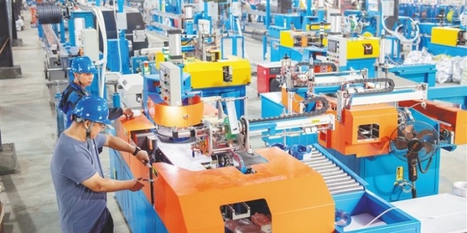 海口综保区万信达线缆开足马力赶订单