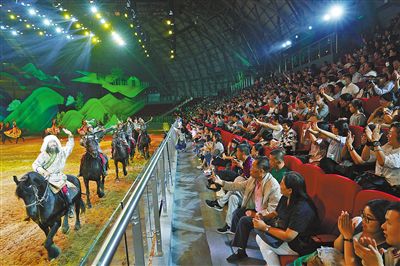 《千古马颂》彰显“内蒙古演艺”强劲实力 《千古马颂》彰显“内蒙古演艺”强劲实力