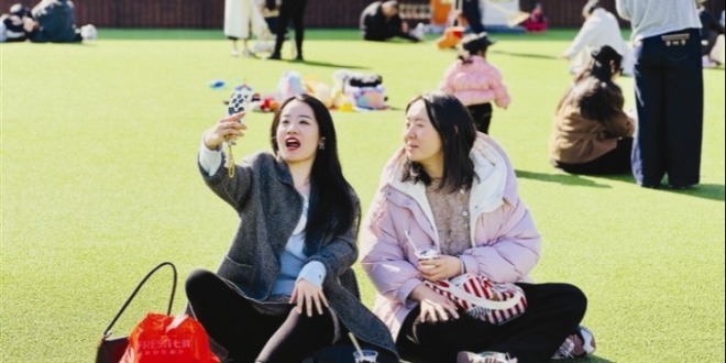 三月津城晴好 市民乐享春光