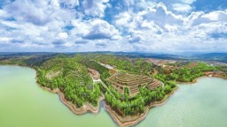 山西左权：湖光山色两相宜