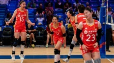 世界女排联赛阿灵顿站｜中国女排首战险胜多米尼加