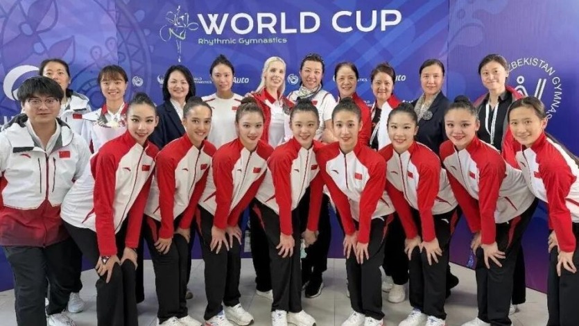 艺术体操世界杯塔什干站：中国队包揽集体项目三金