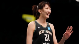 女子美职篮：韩旭总得分突破500分