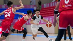 全运会篮球——男子成年组小组赛：上海胜香港