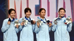 香港击剑世锦赛：中国女佩摘银 追平世锦赛最好成绩