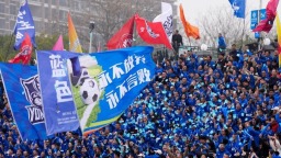 “湘超”冠军城 足球热不熄