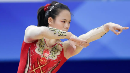 收获“成人礼” 张清颖首夺体操全锦赛女子个人全能冠军_fororder_张清颖