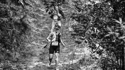 江西崇义“户外+”持续发力_fororder_zgtyb1127005_001_01_b