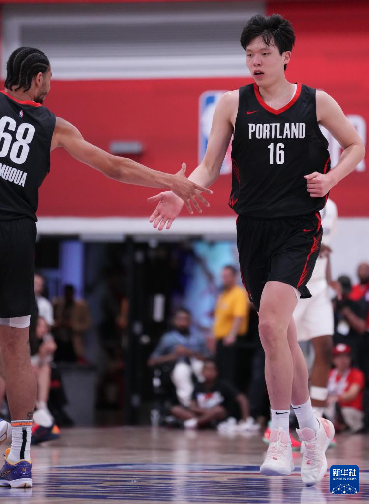 NBA夏季联赛：杨瀚森15分 开拓者胜鹈鹕