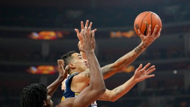 CBA常规赛：广东东阳光不敌上海久事