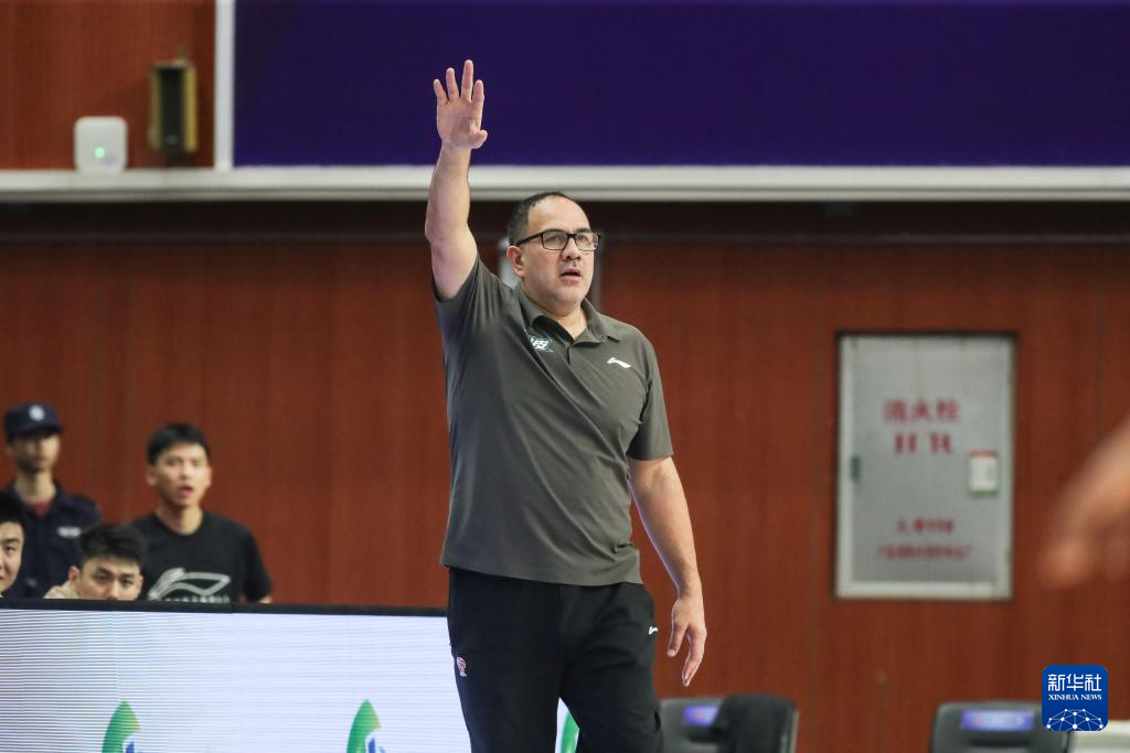CBA俱乐部杯赛：深圳马可波罗胜宁波町渥