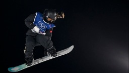 中国小将张小楠晋级冬奥会单板女子大跳台决赛