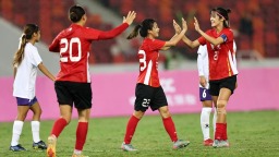 十五运会女足成年组开赛 广东队迎“开门红”