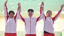 全运会射击比赛 参赛选手五次超越世界纪录