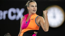 澳网综合：张帅闯入女双决赛 萨巴伦卡晋级女单决赛