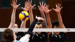 男排超级联赛季后赛：北京北汽胜保定沃隶