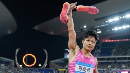 “飞人”谢幕 苏炳添正式宣布退役