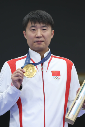 小家为大家 体育精神催人奋进