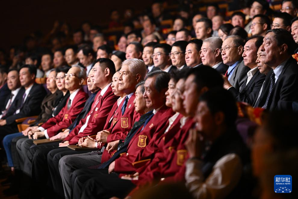 2024年中国篮球名人堂入堂仪式在京举行